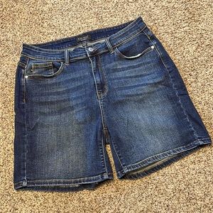 Judy Blue Harper high rise shorts, size 1XL